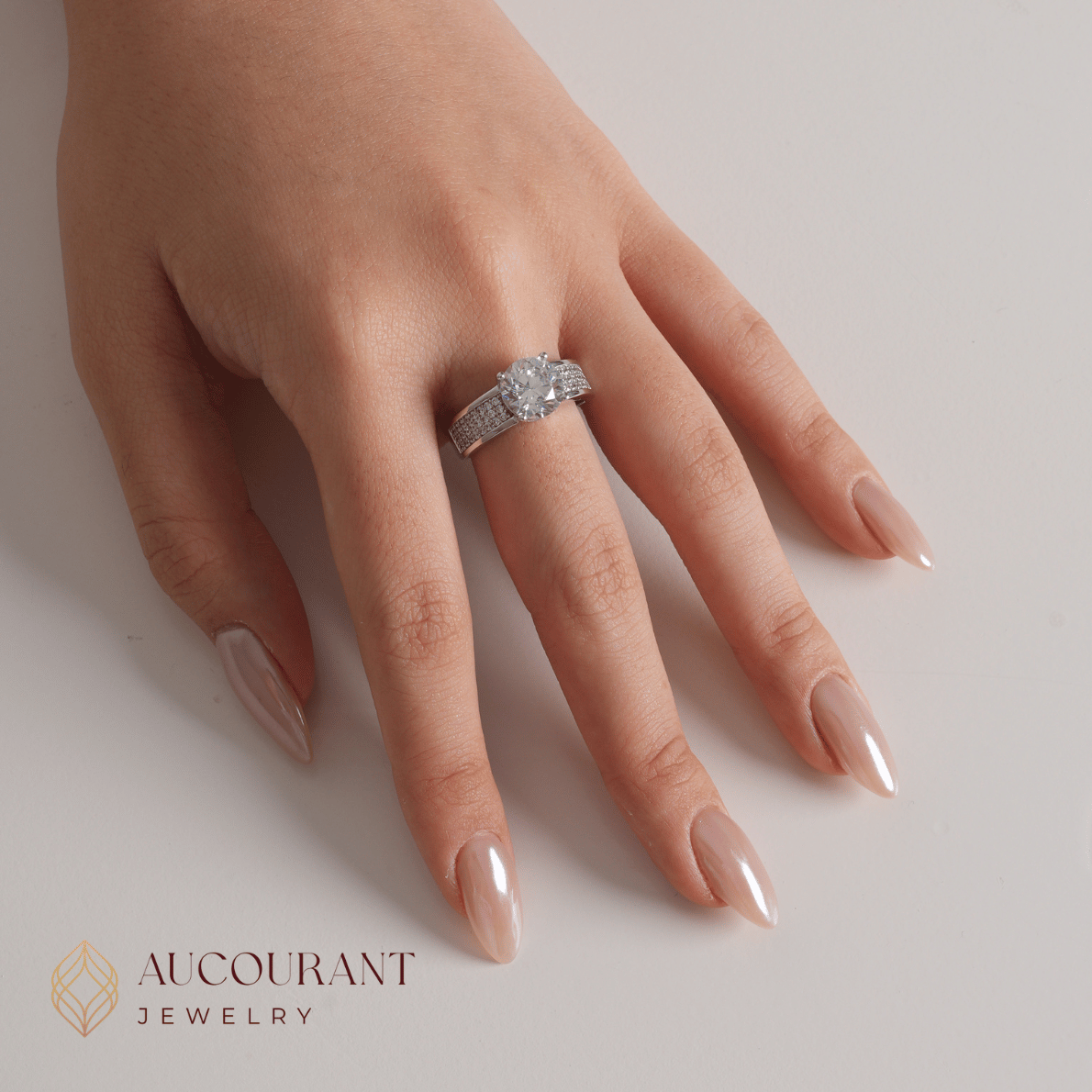 Uma White Gold Ring 17K