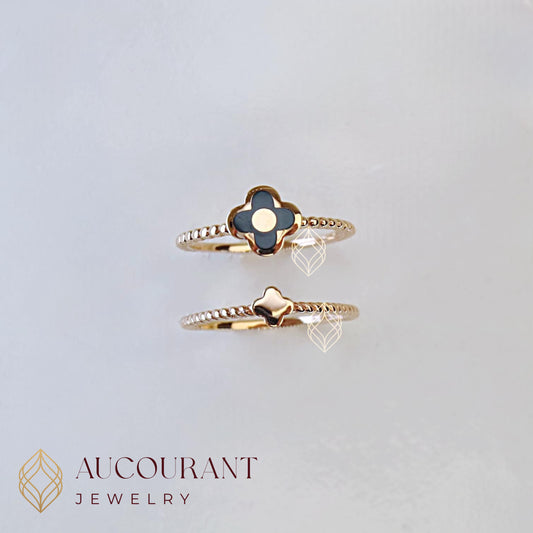 Cincin Emas model Double Clover hitam dan polos. Emas Rose Gold 17K