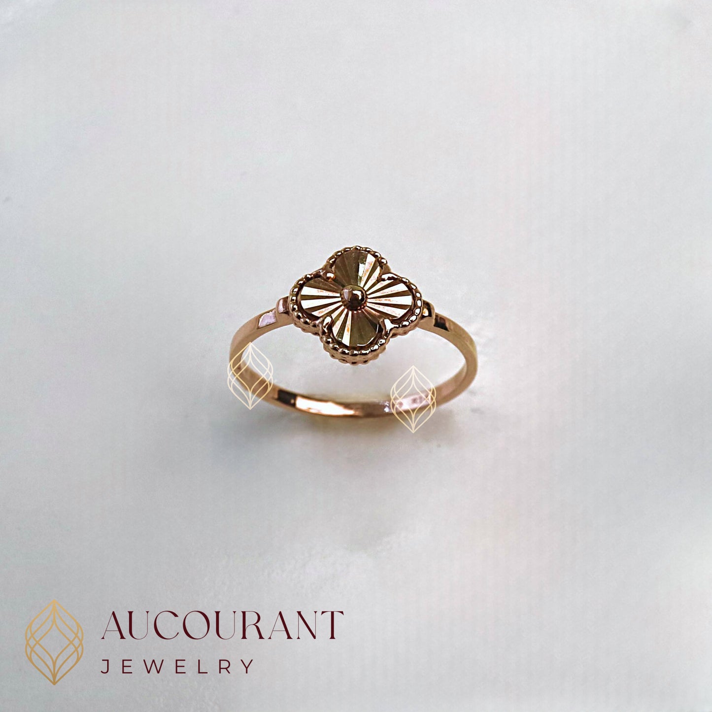 Cincin Emas model Clover. Emas Rose Gold 17K