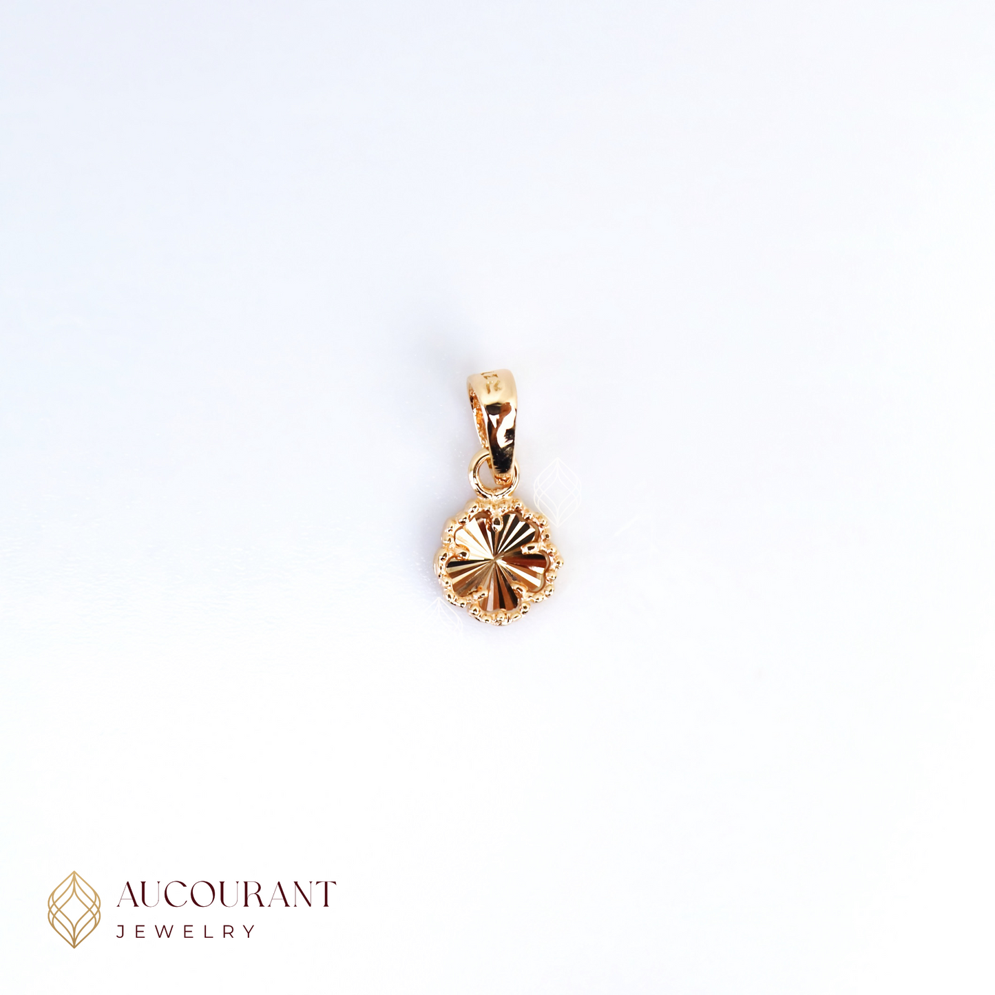 Liontin Emas Model Clover. Emas Rose Gold 17K