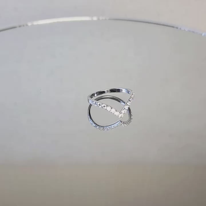 Elvira White Gold Ring 17K