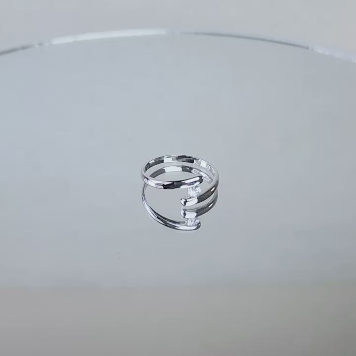 Nola White Gold Ring 17K